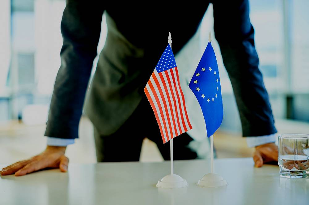 O que o Brasil pode aprender com os modelos de tratamento de provas dos EUA e da União Europeia?