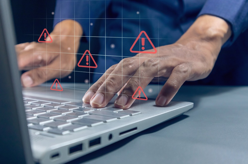 Como a EvidJuri identifica falhas técnicas e comprova divergências em sistemas digitais