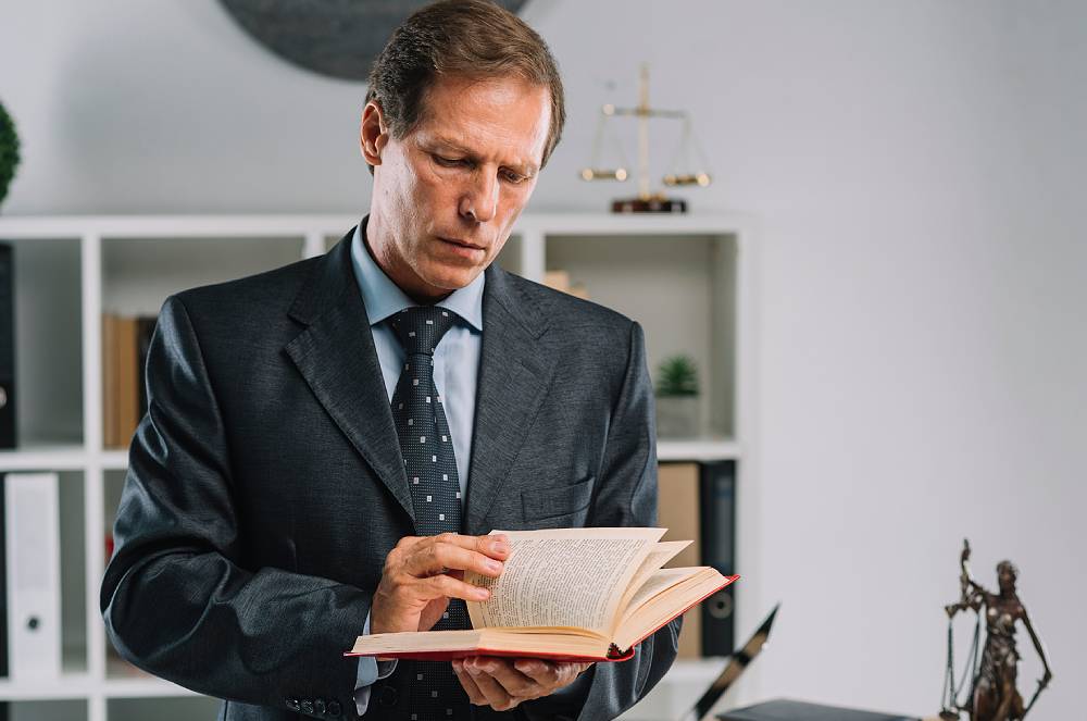 A importância de distinguir evidência e opinião em laudos periciais