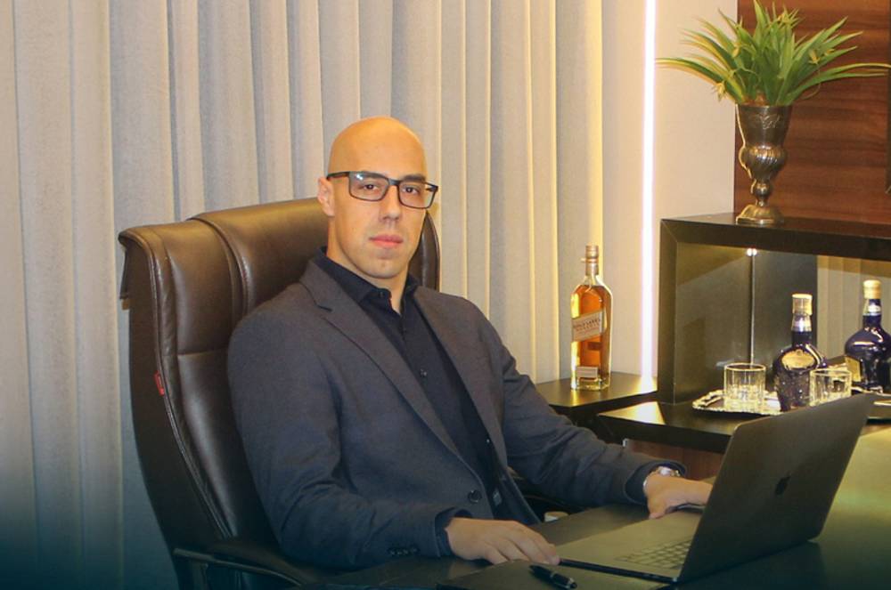 Sthefano Cruvinel alerta: sem análise empresarial, toda decisão é uma aposta disfarçada
