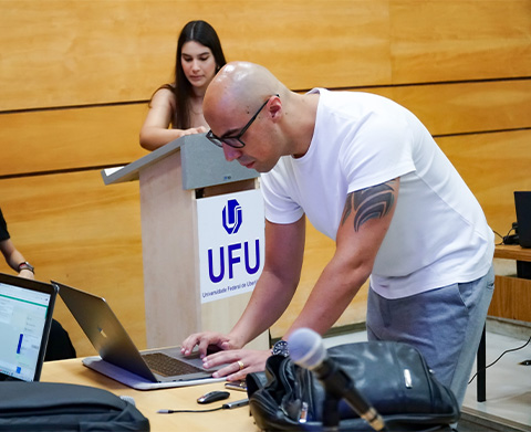 Ufu –  Palestra O Oceano Azul das Perícias