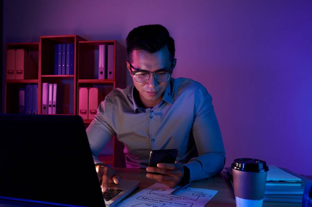 A Ameaça Não É a Tecnologia. É Quem Já Sabe Usá-la Melhor Que Você.